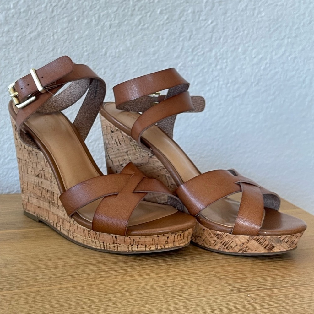 Express Women's Brown Leather Open Toe Wedge Sandals SIZE 9